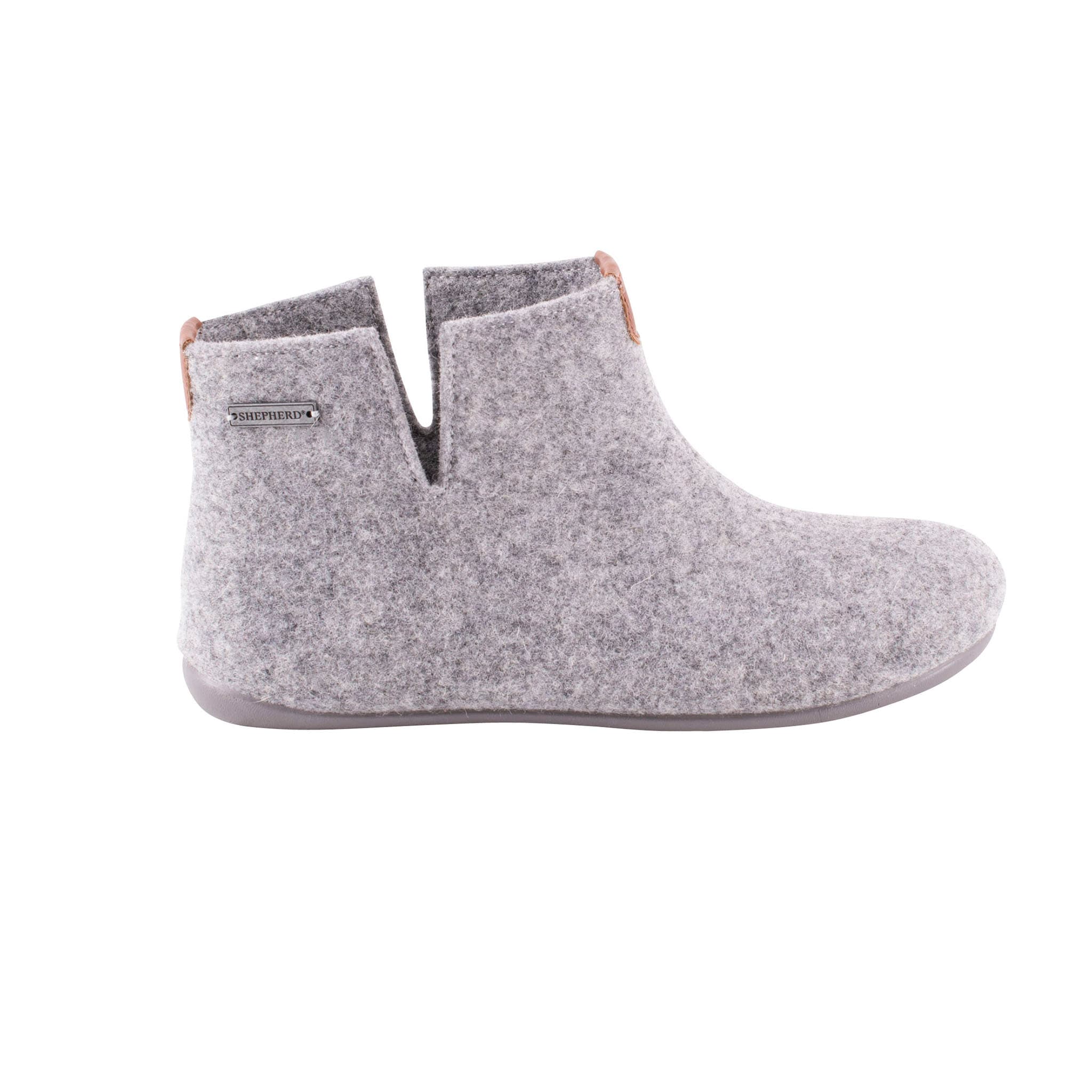 Ester wool slippers