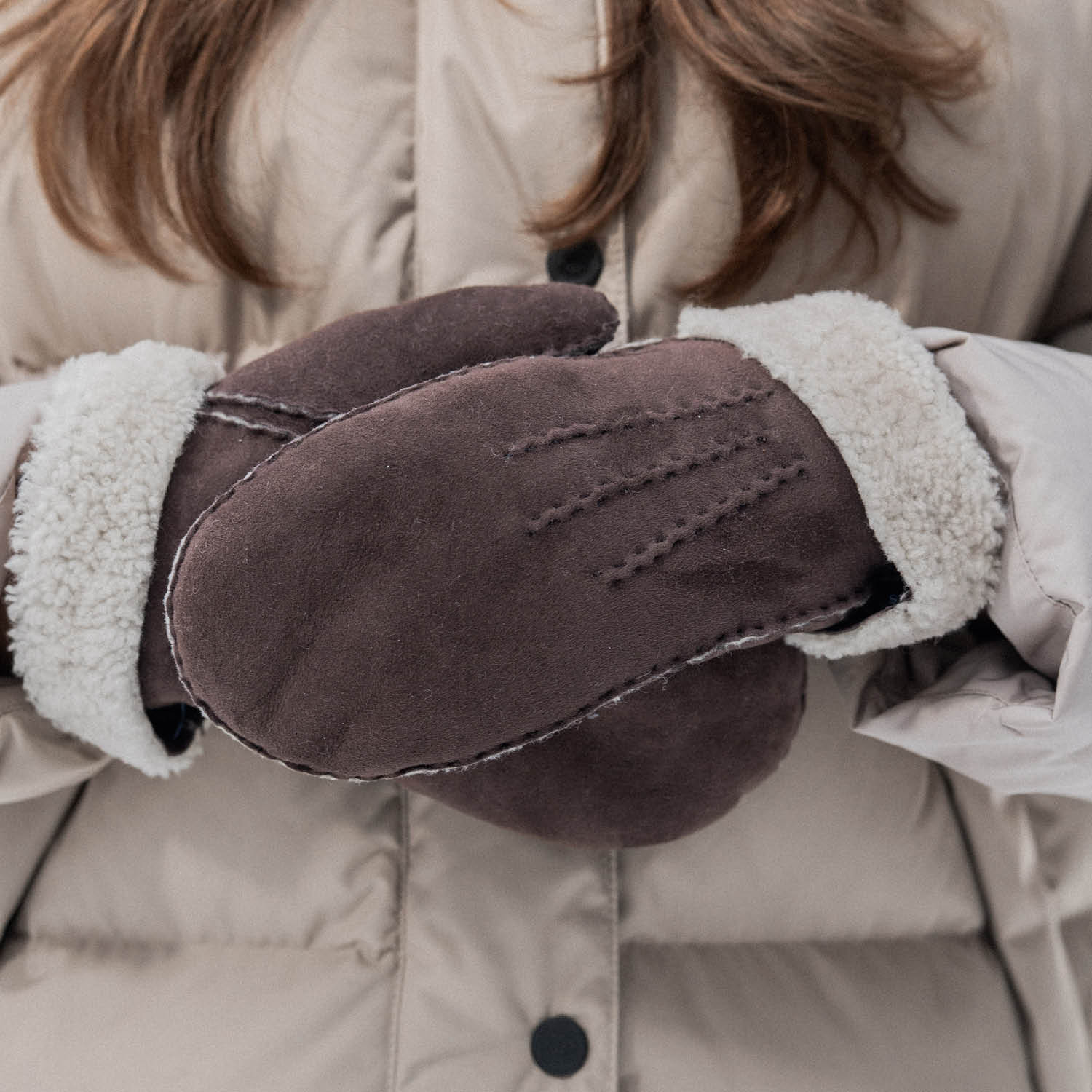 Monika mittens