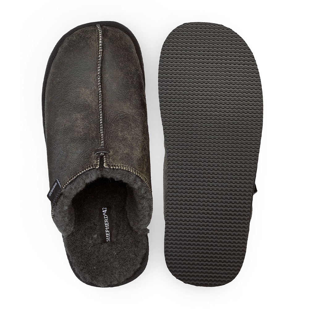 Hugo slippers