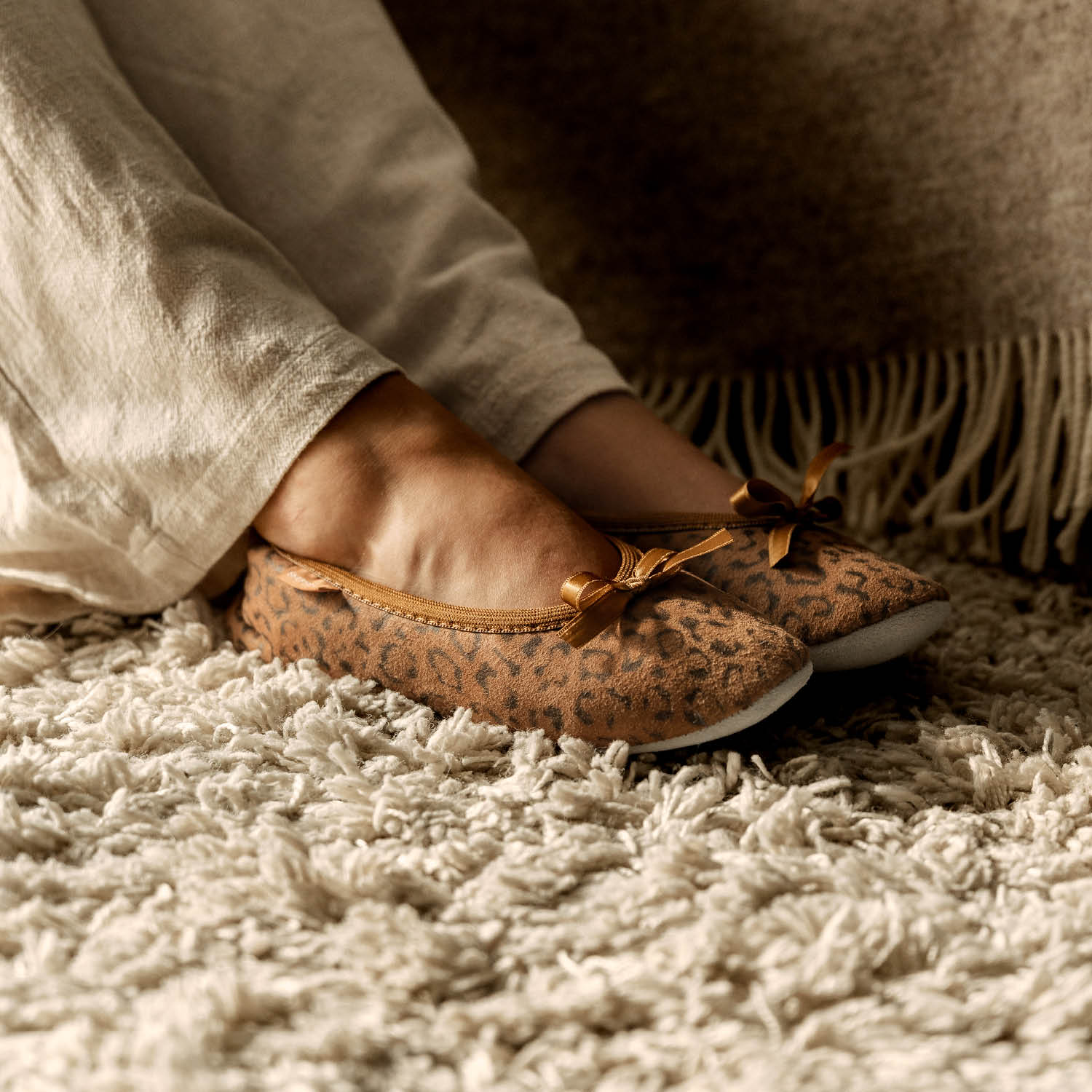 Saga slippers
