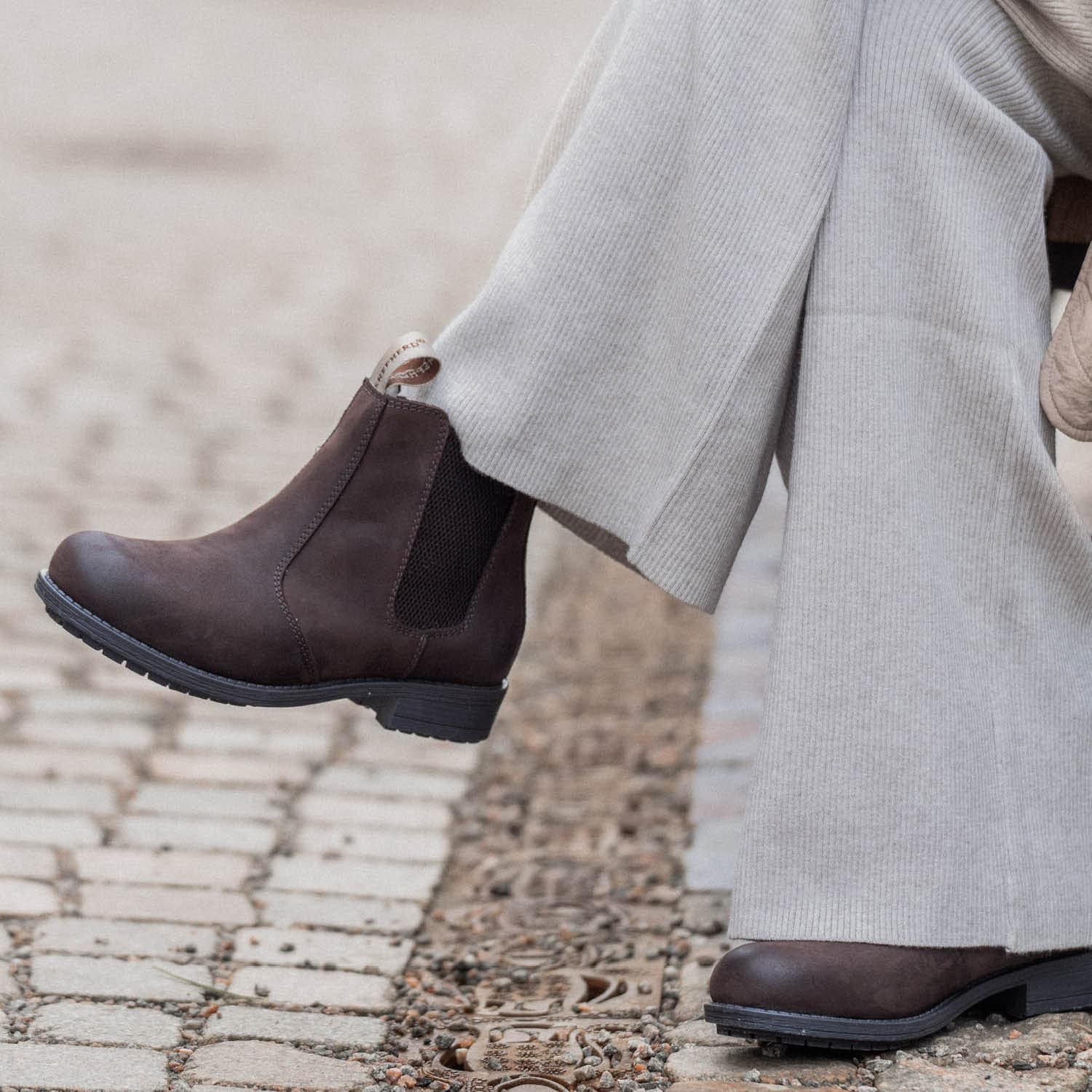 Sanna Chelsea boots