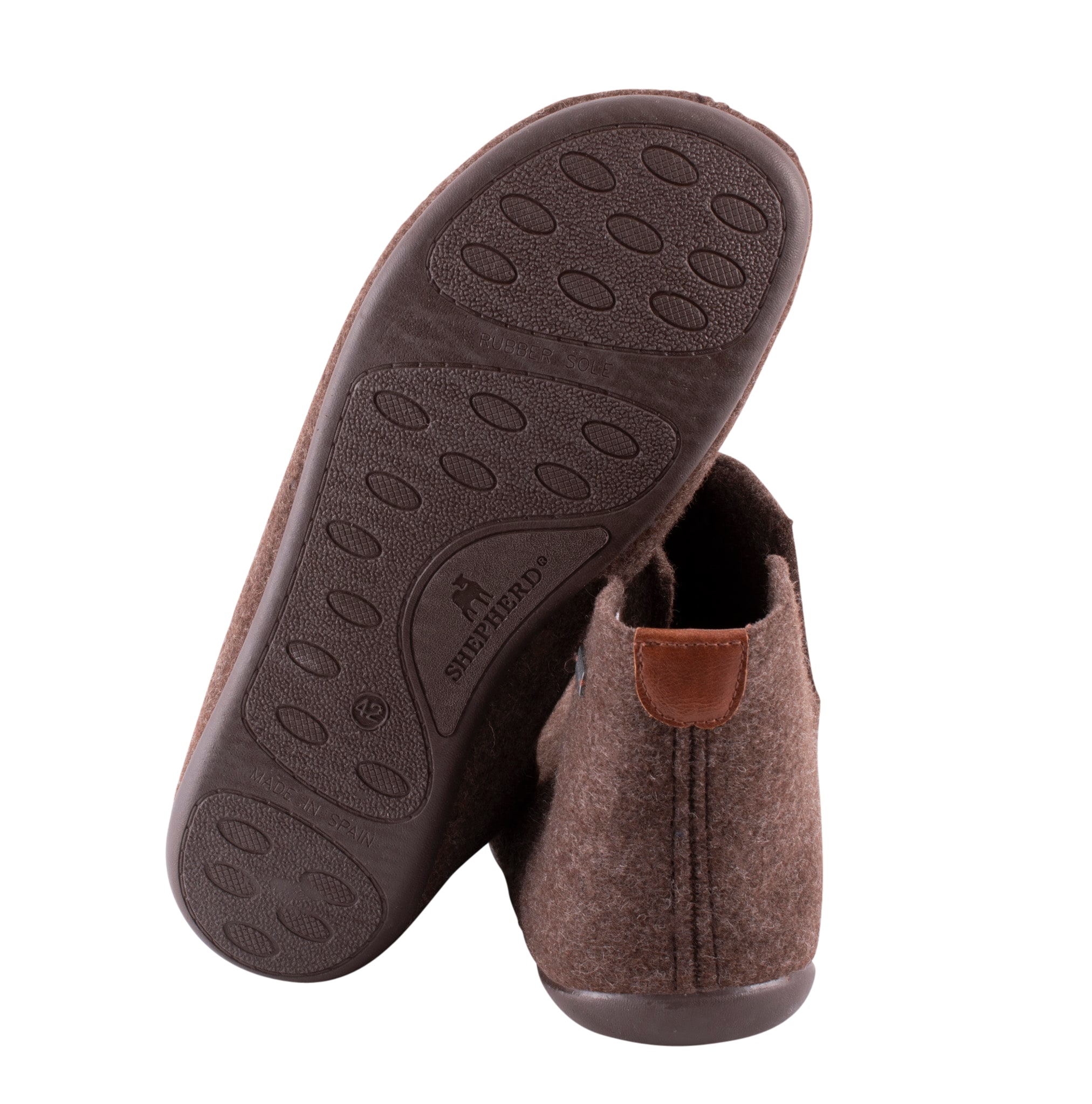 Shepherd Erik wool slippers for men.