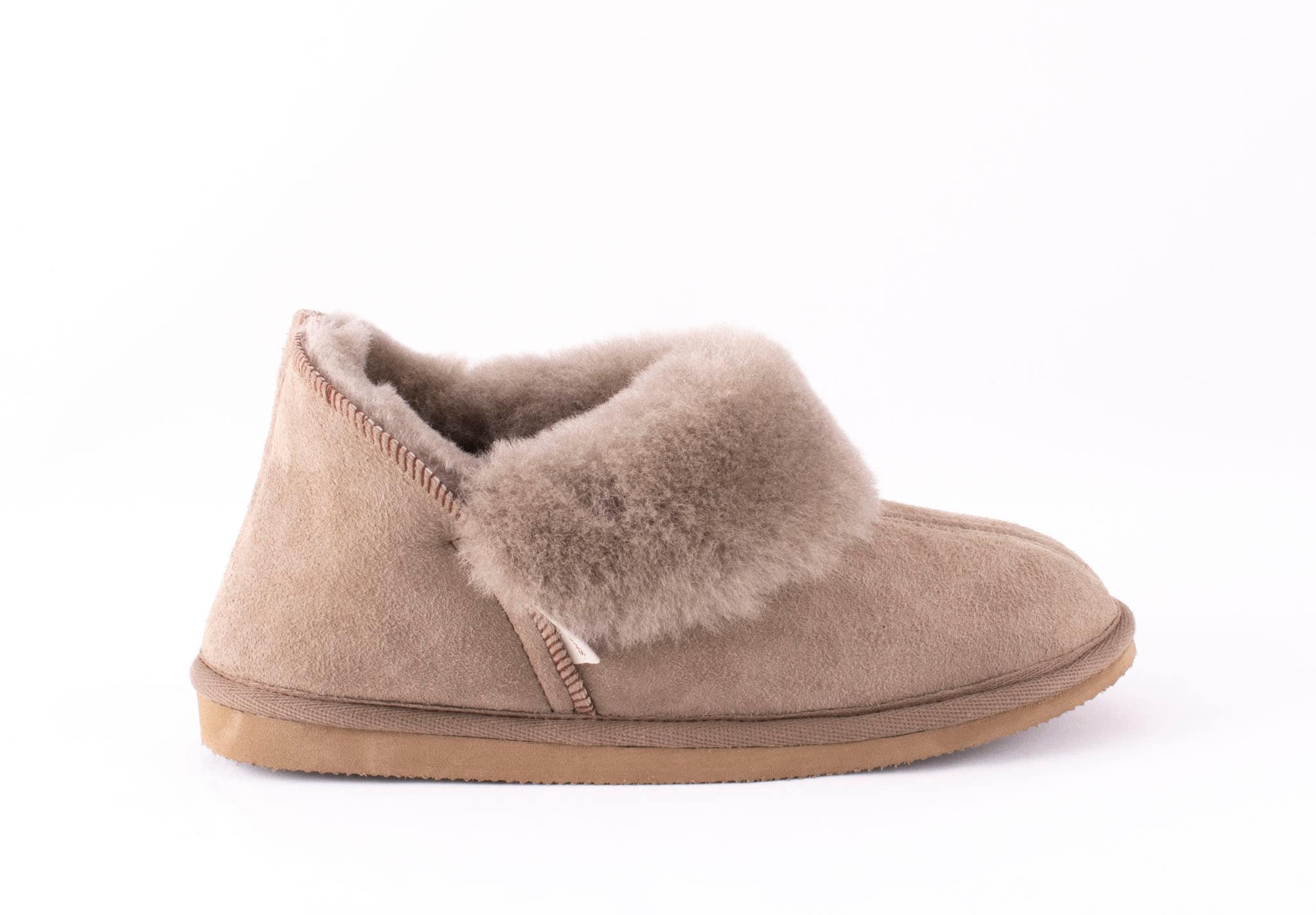 fattige træthed fortryde Shepherd Karin sheepskin slippers for women.