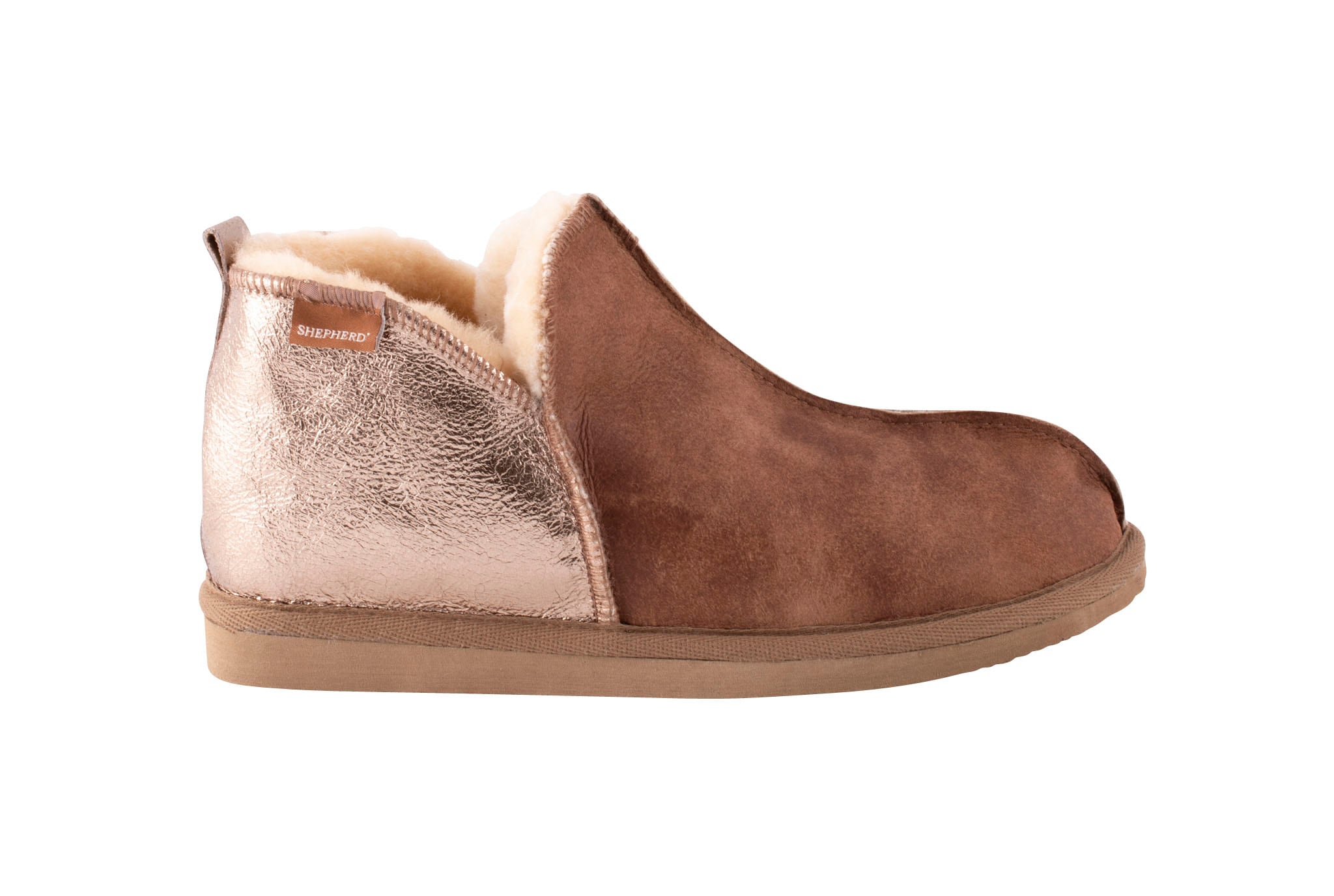 Shepherd Annie - Sheepskin slippers for women.