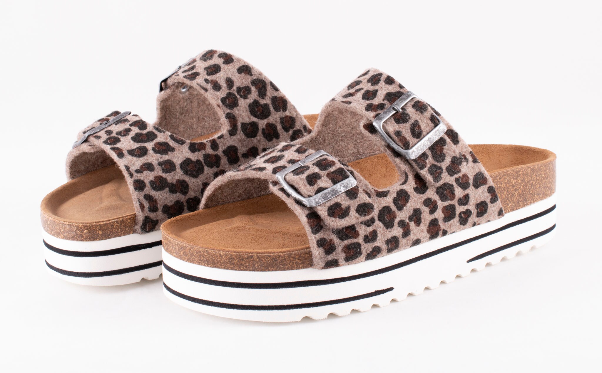 Kattis sandaler
