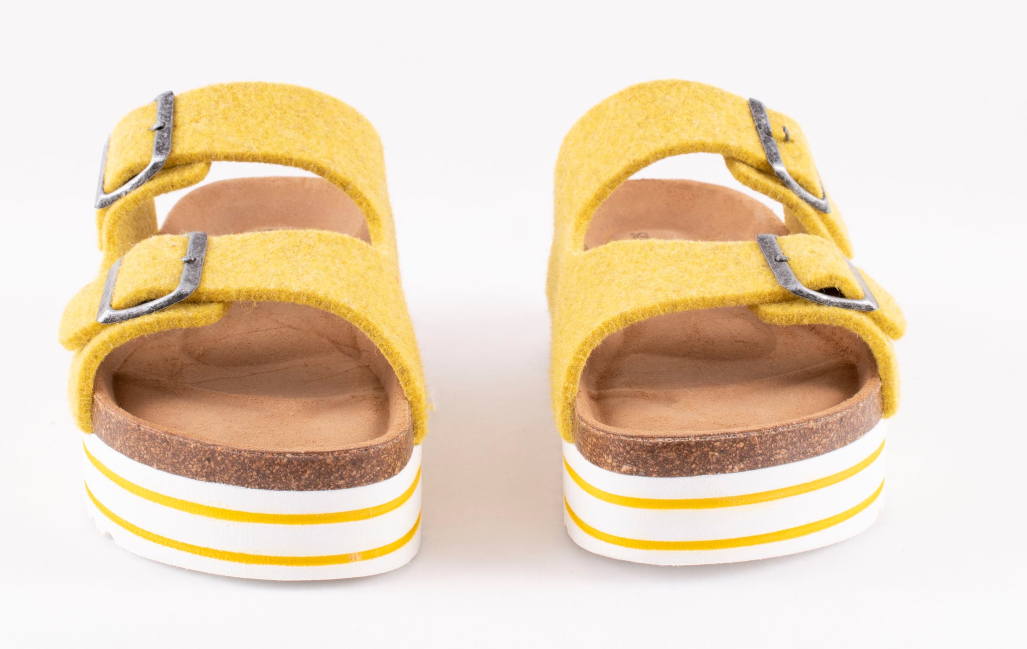 Kattis sandaler