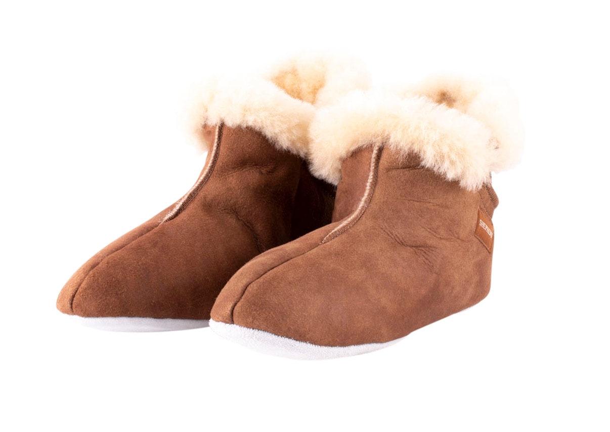 Shepherd Mariette. Soft and warm sheepskin slippers for women.